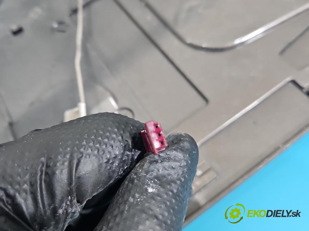 Bmw 3 F30 2011-2018 2.0d 184 hp manual 135 kW 1995 cm3 5- spoiler 7305793 (Spoiler)