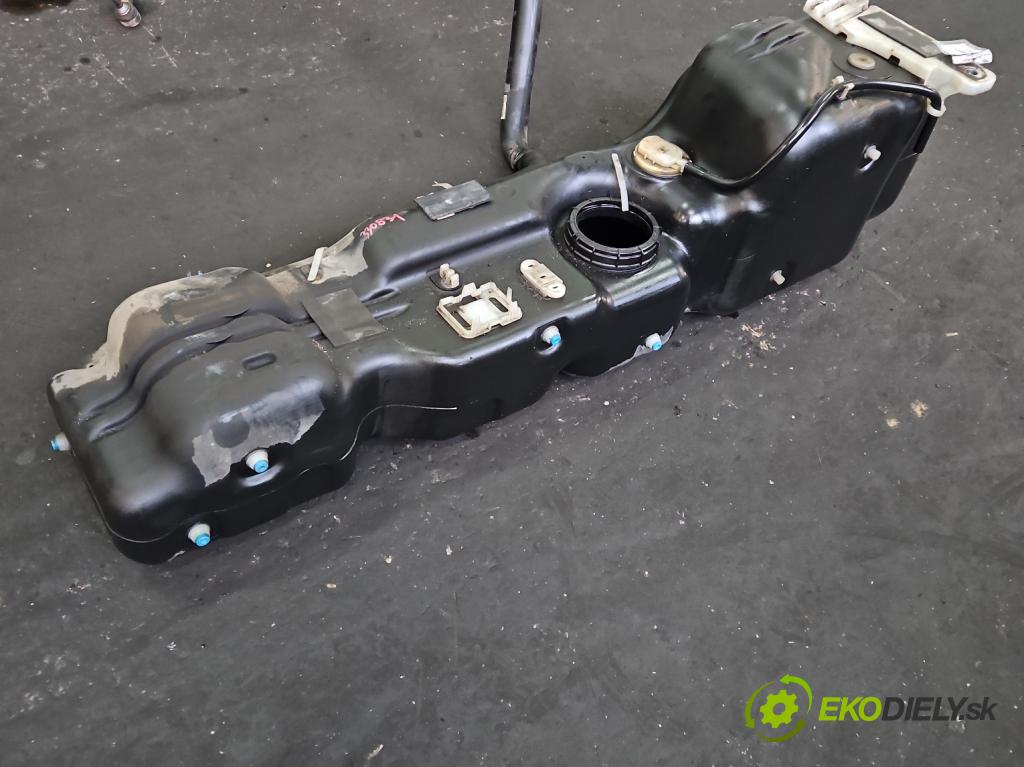 Renault Master III 2010-2024 2.3 DCI 163 hp manual 120 kW 2299 cm3 3- Nádrž: paliva 8200947534 (Palivová nádrž)