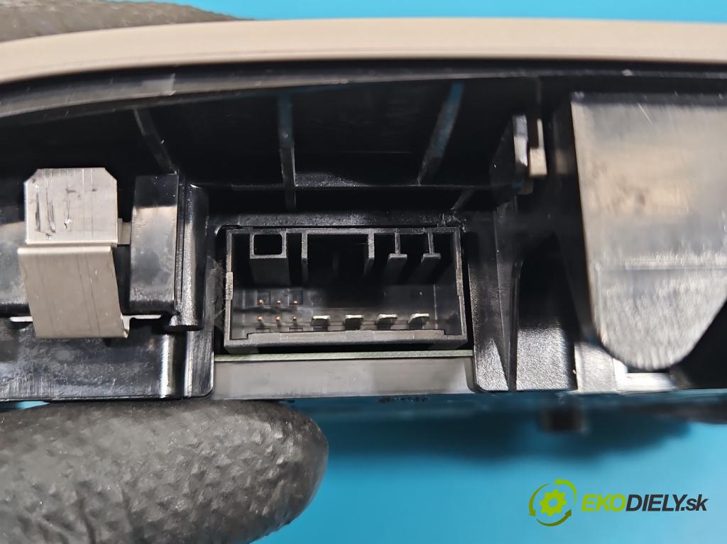 Bmw 3 F30 2011-2018 2.0d 184hp manual 135 kW 1995 cm3 5- svetlo / reflektor interiéra 9289926