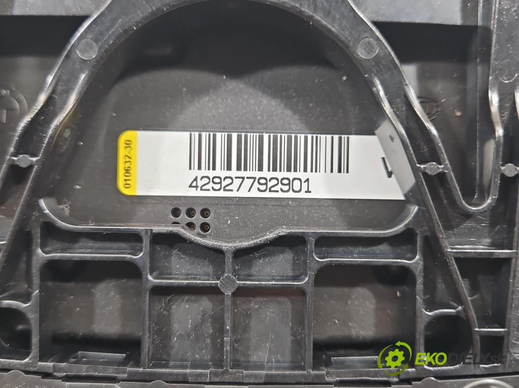 Bmw 3 F30 2011-2018 2.0d 184hp manual 135 kW 1995 cm3 5- svetlo / reflektor interiéra 9289926