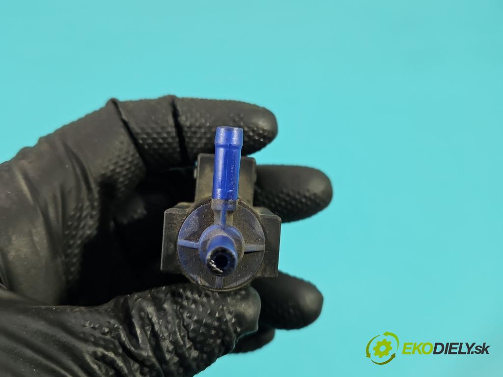 Alfa romeo Giulietta 1.4 T 170 HP manual 125 kW 1368 cm3 5- ventil podtlaku 55212397 (Ventil)