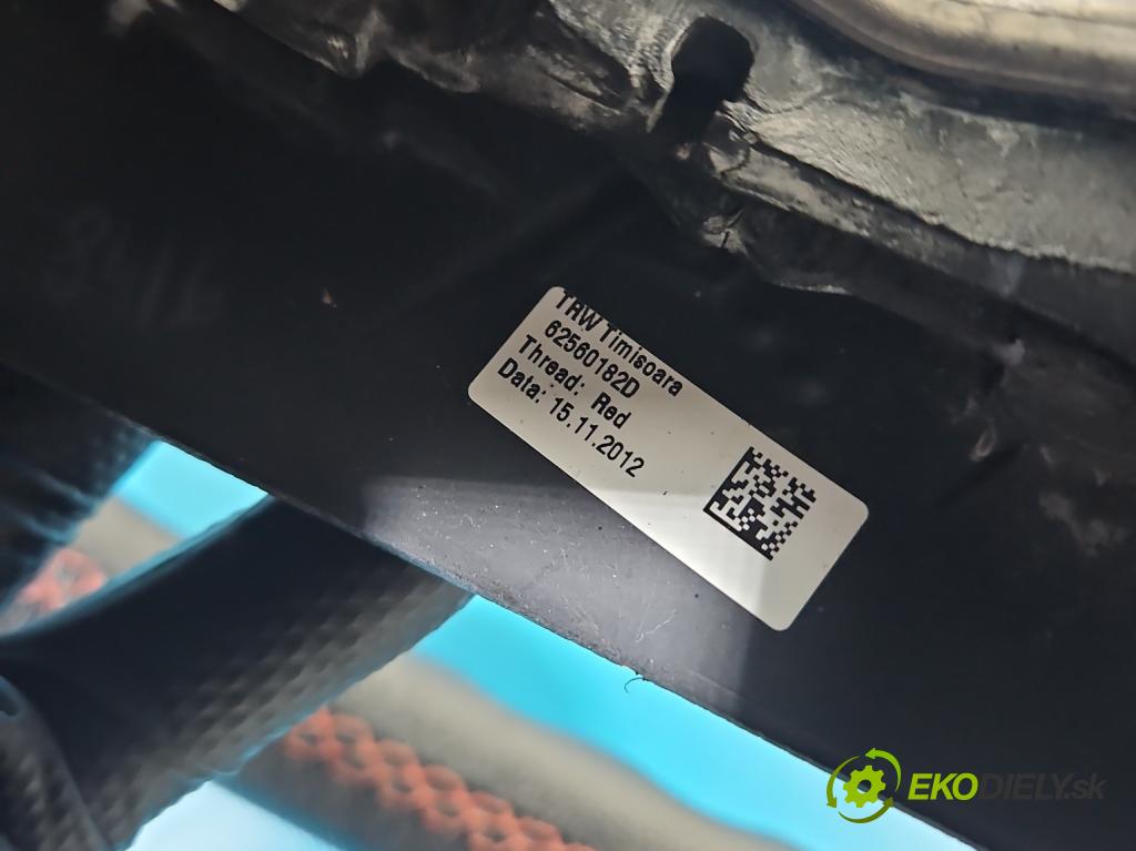 Bmw 3 F30 2011-2018 2.0d 184 hp manual 135 kW 1995 cm3 5- volant  (Volant)