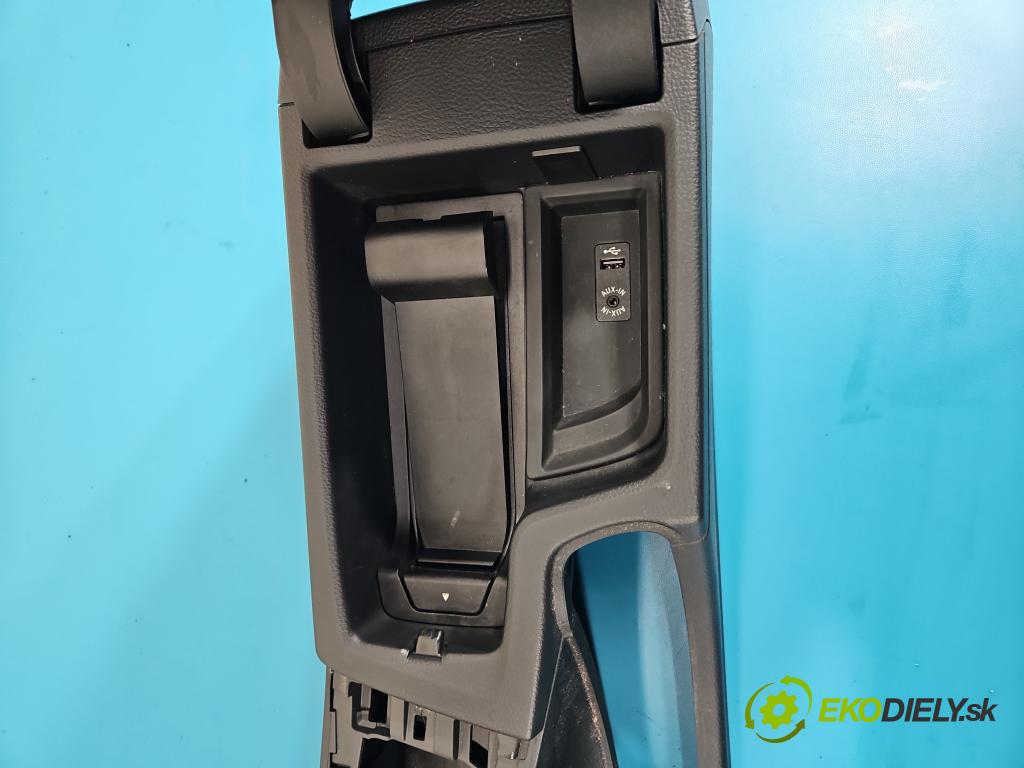 Bmw 3 F30 2011-2018 2.0d 184hp manual 135 kW 1995 cm3 5- operadlo 9207357 (Lakťová opierka)