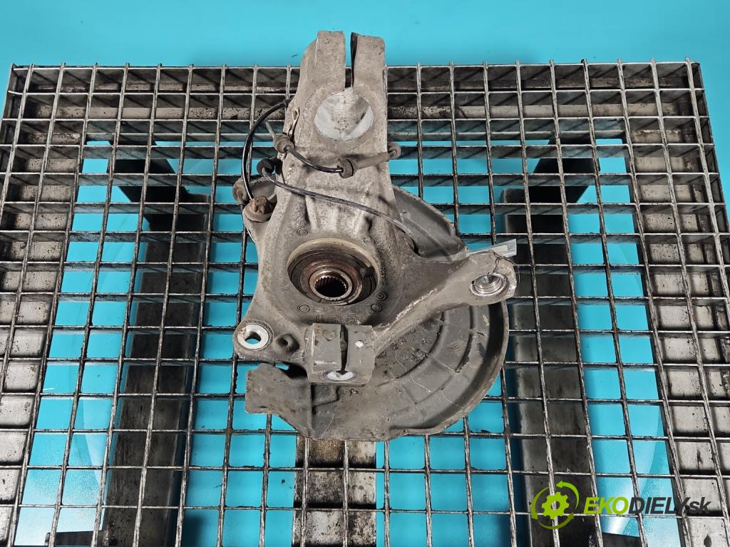 Alfa romeo Giulietta 1.4 T 170 hp manual 125 kW 1368 cm3 5- náboj pravé  (Náboj kola)