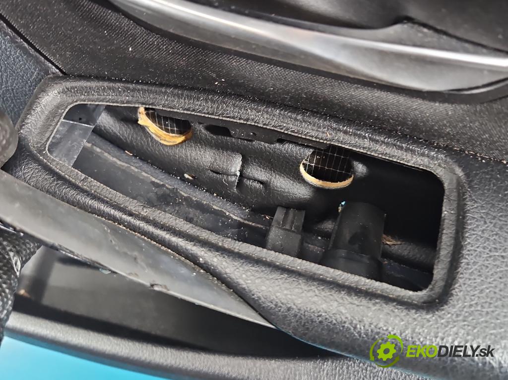 Bmw 3 F30 2011-2018 2.0d 184hp manual 135 kW 1995 cm3 5- Čalounictví: dvere predné pravé