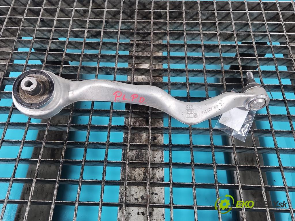 Bmw 3 F30 2011-2018 2.0d 184hp manual 135 kW 1995 cm3 5- predné ľavý  (Kľučka dverí ostatné)