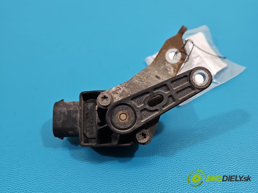 Bmw 3 F30 2011-2018 2.0d 184hp manual 135 kW 1995 cm3 5- snímač nastavenia xenon 6784072 (Snímač)