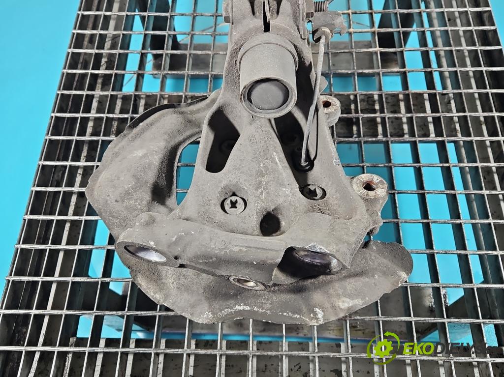 Bmw 3 F30 2011-2018 2.0d 184 hp manual 135 kW 1995 cm3 5- náboj pravé  (Náboj kola)