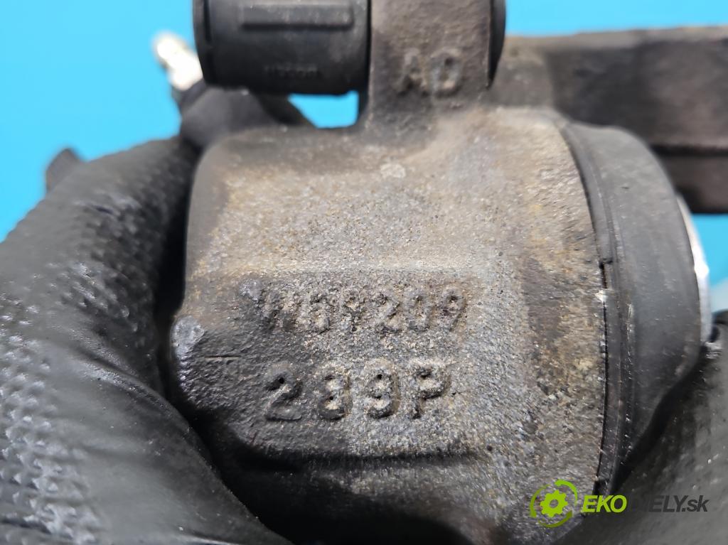 Bmw 3 F30 2011-2018 2.0d 184hp manual 135 kW 1995 cm3 5- brzdič predné ľavý  (Kľučka dverí ostatné)