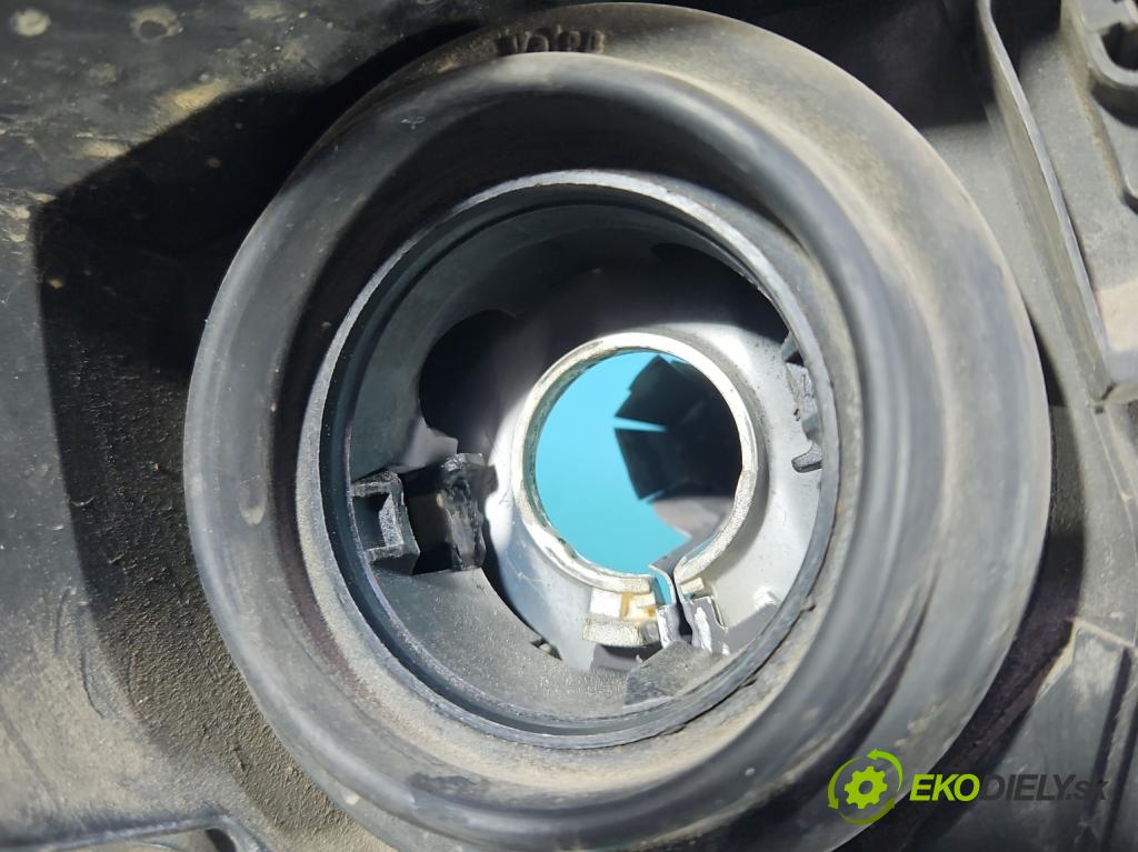 Opel Meriva A 2002-2010 1.6 16v 101 HP manual 74 kW 1598 cm3 5- Reflektor: ľavý 93321052 (Kľučka dverí ostatné)