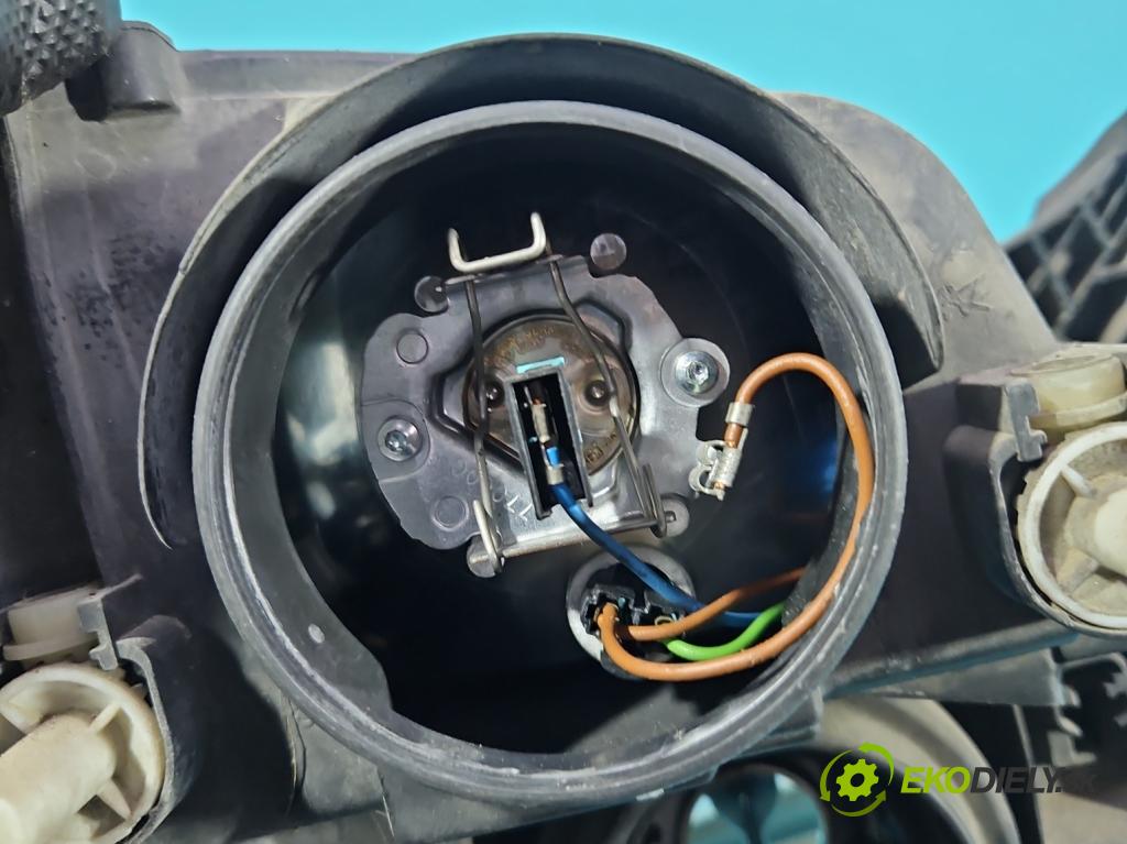 Opel Meriva A 2002-2010 1.6 16v 101 HP manual 74 kW 1598 cm3 5- Reflektor: ľavý 93321052 (Kľučka dverí ostatné)