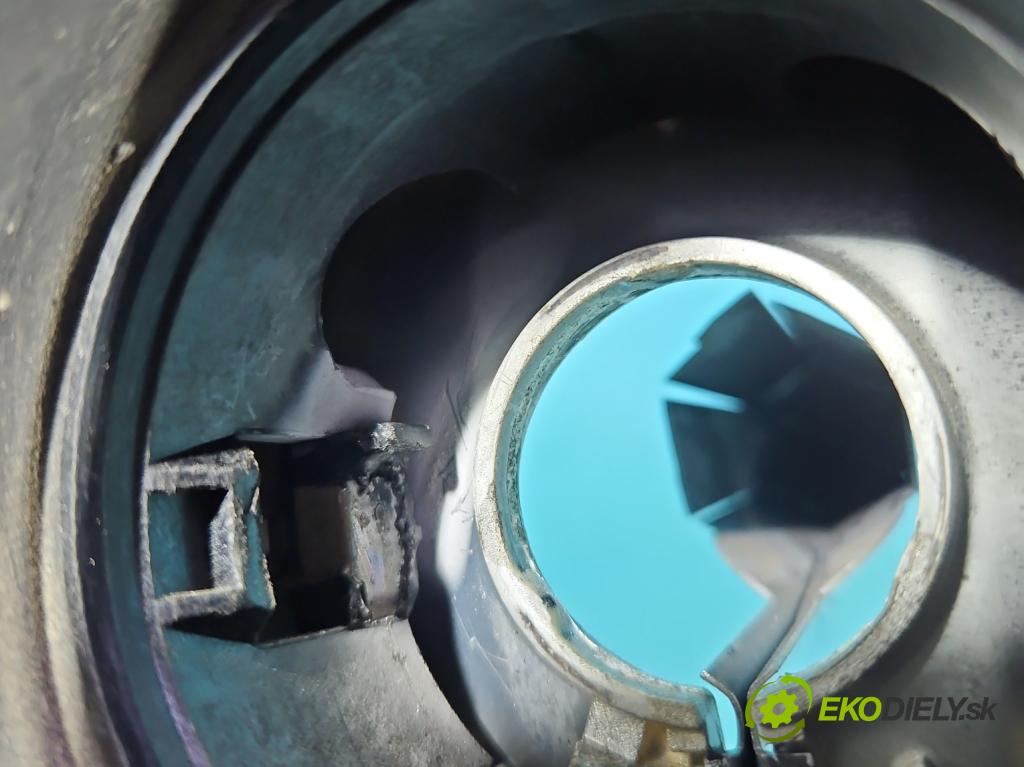 Opel Meriva A 2002-2010 1.6 16v 101 HP manual 74 kW 1598 cm3 5- Reflektor: ľavý 93321052 (Kľučka dverí ostatné)