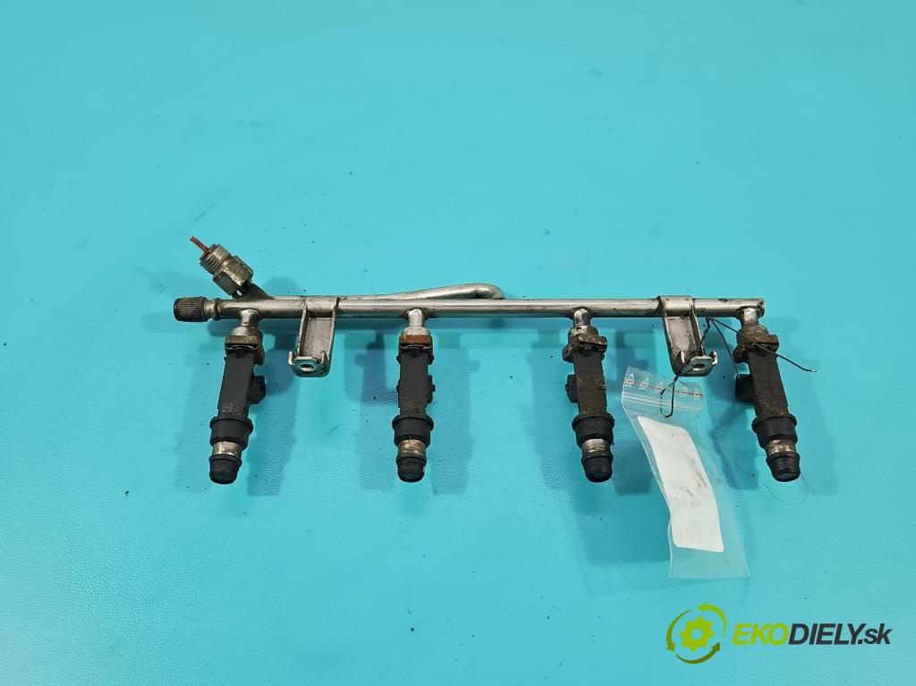 Opel Meriva A 2002-2010 1.6 16v 101 HP manual 74 kW 1598 cm3 5- vstrek 25313846 (Vstrekovač paliva)