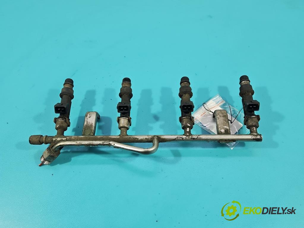 Opel Meriva A 2002-2010 1.6 16v 101 HP manual 74 kW 1598 cm3 5- vstrek 25313846 (Vstrekovač paliva)