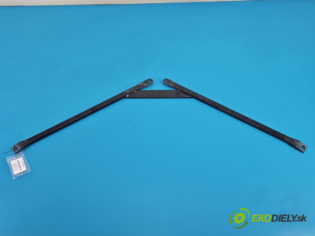 Bmw 3 F30 2011-2018 2.0d 184 hp manual 135 kW 1995 cm3 5- podpéra