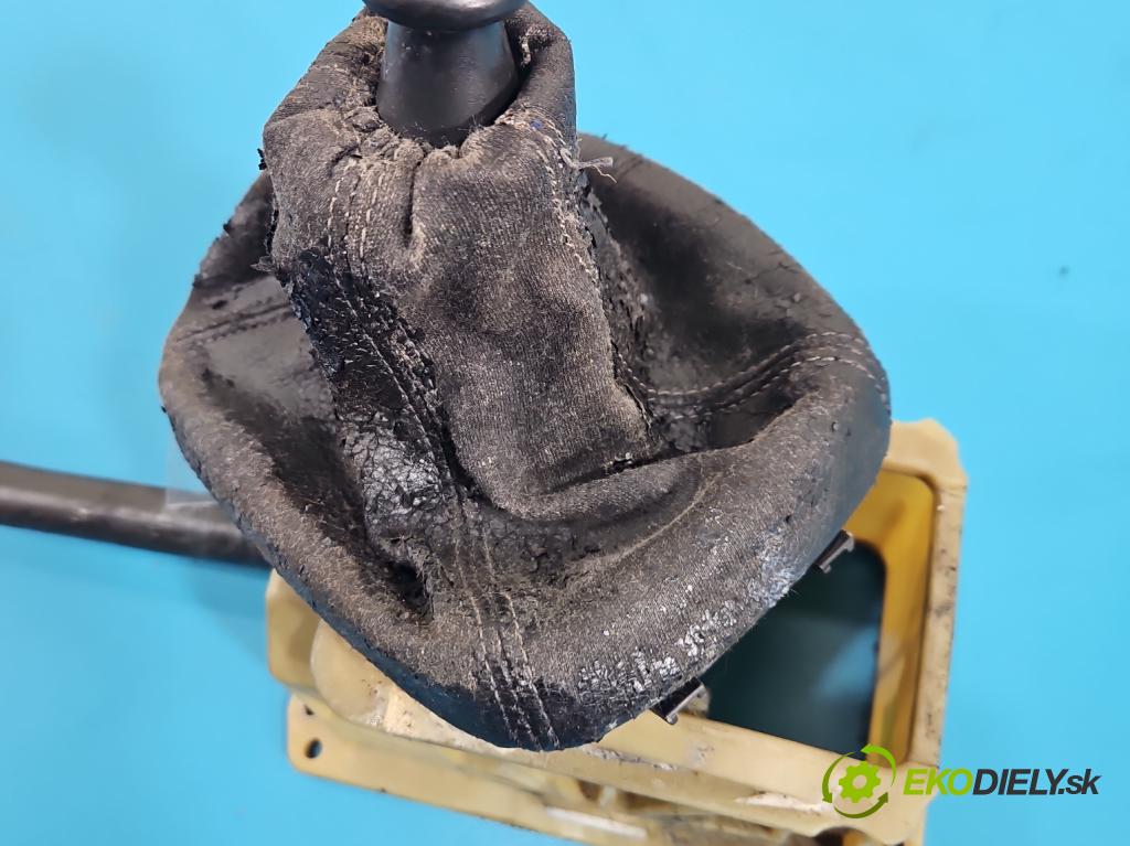 Daewoo Lanos 1.4 8v 75 HP manual 55 kW 1349 cm3 5- Páka: Změny: stupeň,rýchlosť  (Rýchlostná páka (kulisa))