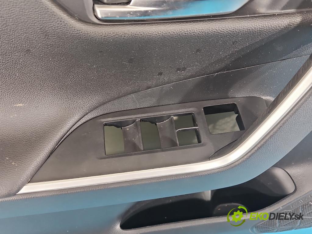 Toyota Rav4 V 2018- 2.5 hybrid 178HP: automatic 131 kW 2487 cm3 5- Čalounictví: dvere predné ľavé