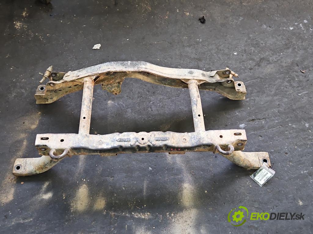 Land rover Freelander I 1998-2006 1.8 16v 120 HP manual 88 kW 1796 cm3 3- zadna výstuha  (Výstuha zadná)