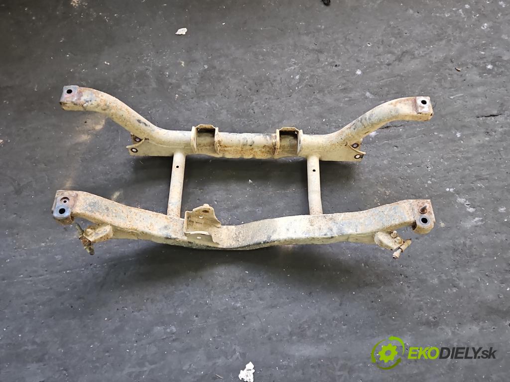 Land rover Freelander I 1998-2006 1.8 16v 120 HP manual 88 kW 1796 cm3 3- zadna výstuha  (Výstuha zadná)