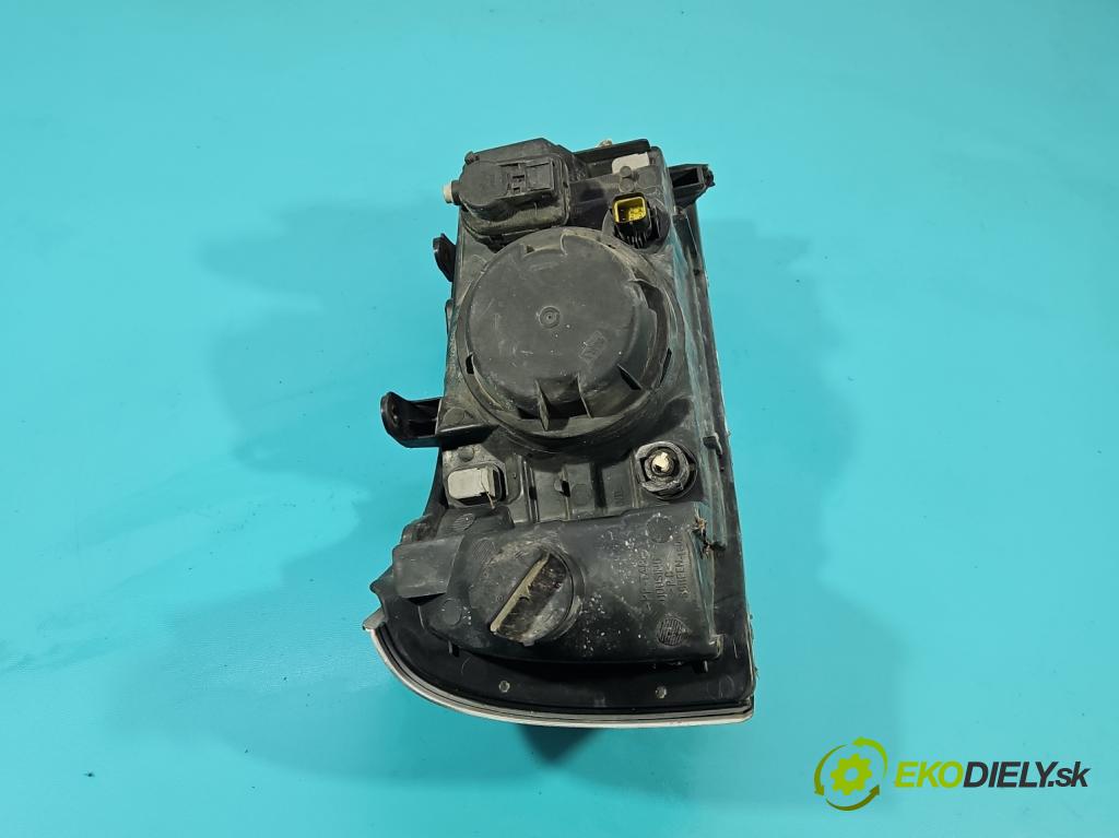 Land rover Freelander I 1998-2006 1.8 16v 120 hp manual 88 kW 1796 cm3 3- světlo levý  (Klika dveří ostatní)