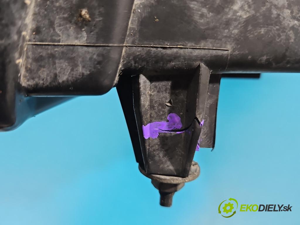 Land rover Freelander I 1998-2006 1.8 16v 120 hp manual 88 kW 1796 cm3 3- světlo pravý  (Pravé přední světlo)