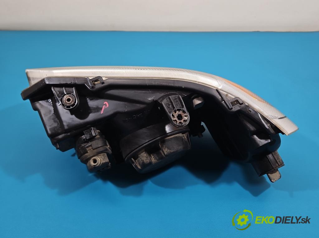 Land rover Freelander I 1998-2006 1.8 16v 120 hp manual 88 kW 1796 cm3 3- světlo pravý  (Pravé přední světlo)