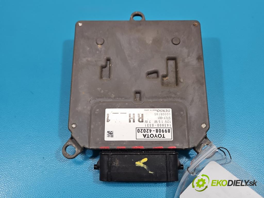 Toyota Rav4 V 2018- 2.5 hybrid 178HP: automatic 131 kW 2487 cm3 5- střídač: xenon 89908-42020 (Riadiaca jednotka xenónu)