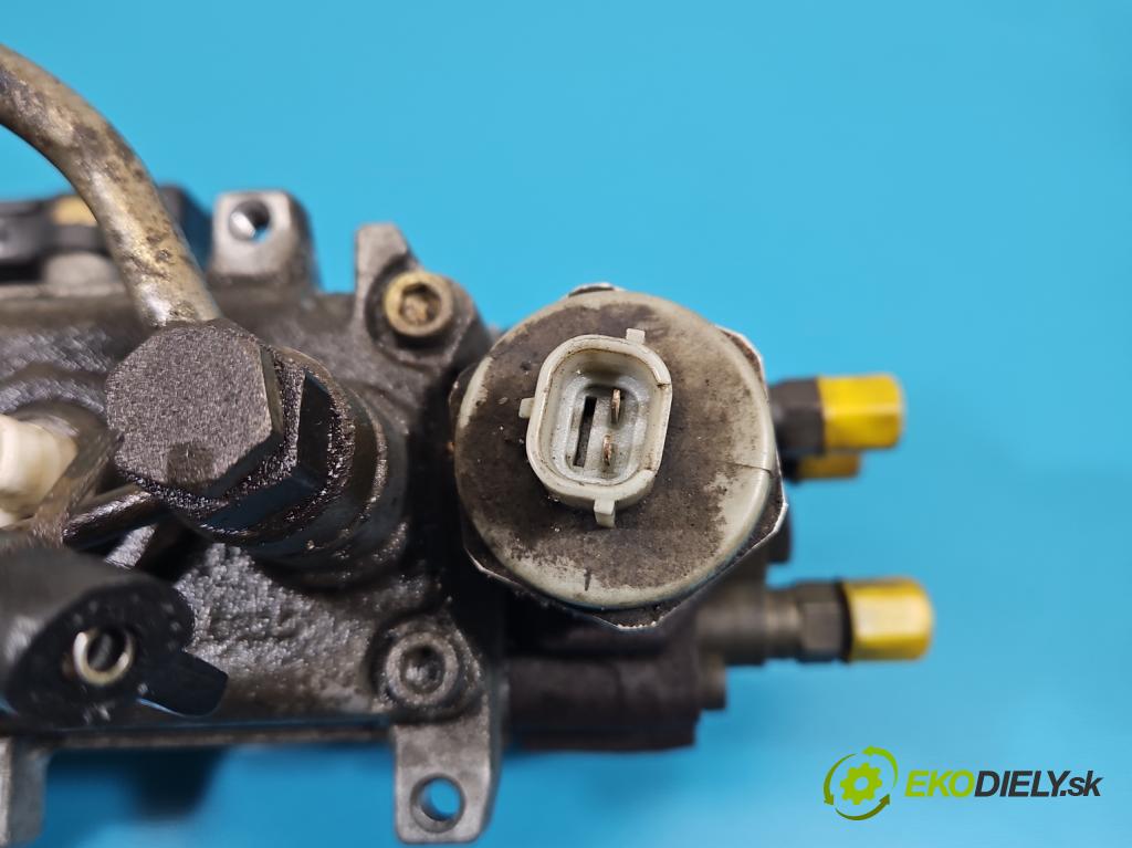 Opel Meriva A 2002-2010 1.7 dti 75 HP manual 55 kW 1686 cm3 5- čerpadlo vstrekovacia 8-97185242-3 (Vstrekovacie čerpadlo)