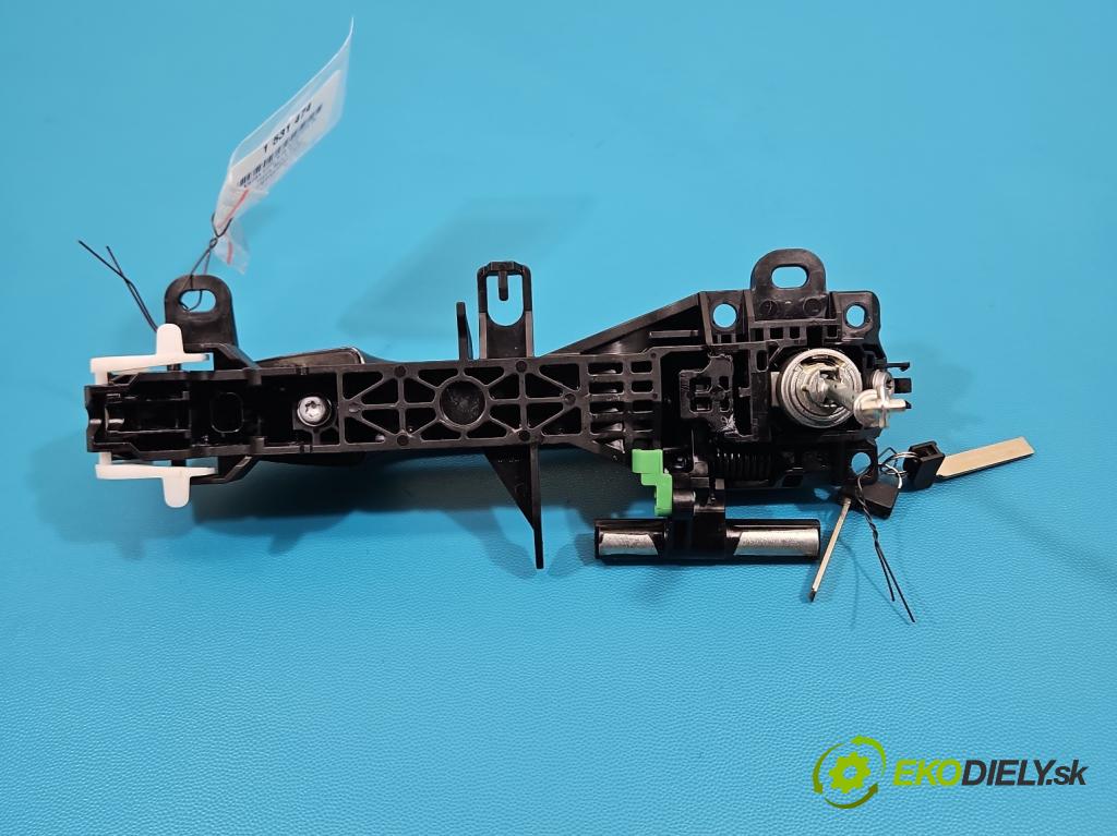 Toyota Rav4 V 2018- 2.5 hybrid 178HP: automatic 131 kW 2487 cm3 5- rukoväť predné ľavé mimo:  (Kľučka dverí vonkajšia predná ľavá)