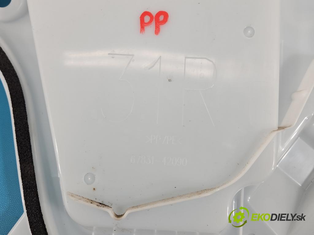 Toyota Rav4 V 2018- 2.5 hybrid 178KM automatic 131 kW 2487 cm3 5- kryt plastová 67831-42090