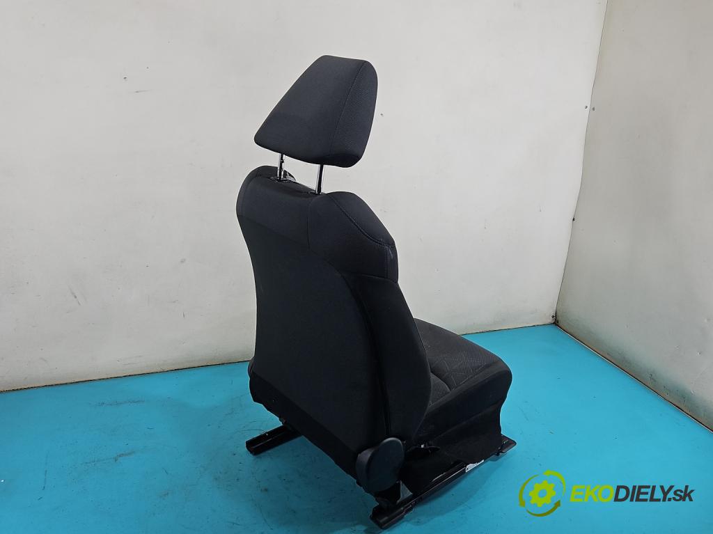 Toyota Rav4 V 2018- 2.5 hybrid 178HP: automatic 131 kW 2487 cm3 5- Sedačka ľavý  (Sedadlo)