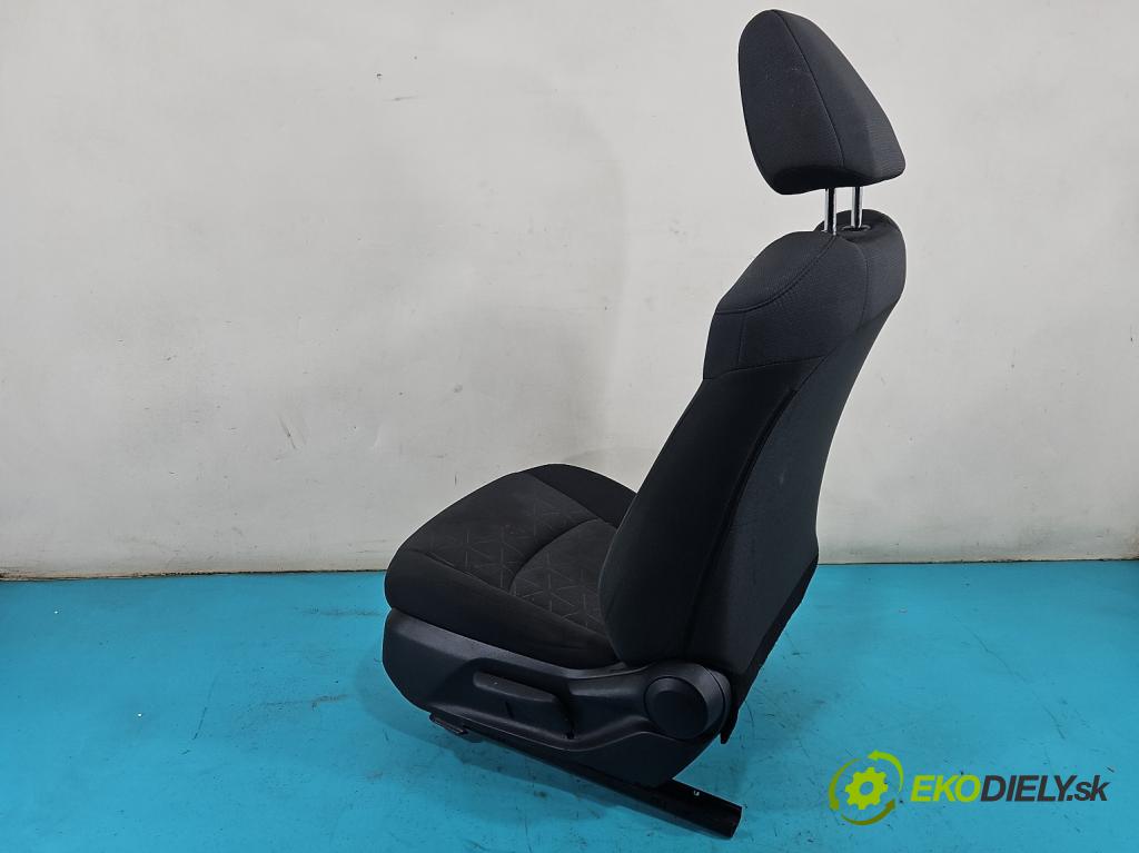 Toyota Rav4 V 2018- 2.5 hybrid 178HP: automatic 131 kW 2487 cm3 5- Sedačka ľavý  (Sedadlo)