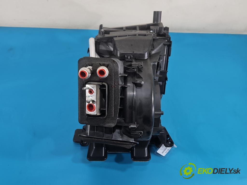 Alfa romeo Giulietta 1.4 T 170 hp manual 125 kW 1368 cm3 5- radiátor T1025917J (Radiátor topení)