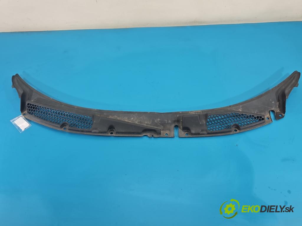 Alfa romeo Giulietta 1.4 T 170 HP manual 125 kW 1368 cm3 5- torpédo 50513405 (Torpédo (plast pod čelným sklom))