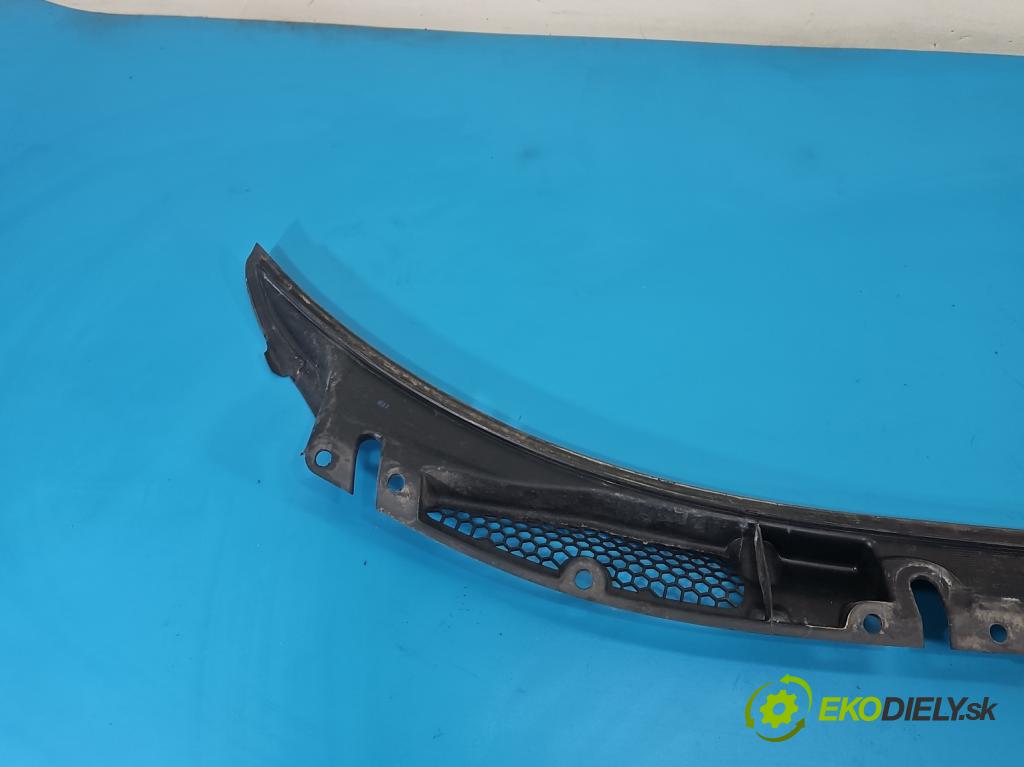 Alfa romeo Giulietta 1.4 T 170 HP manual 125 kW 1368 cm3 5- torpédo 50513405 (Torpédo (plast pod čelným sklom))