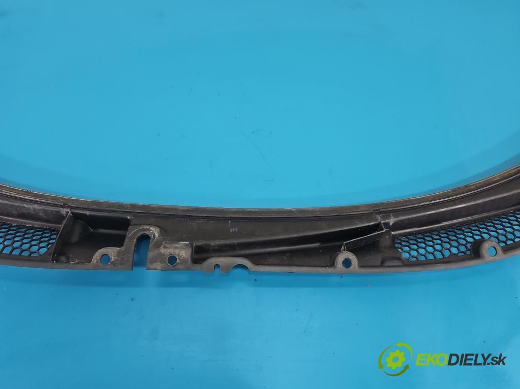 Alfa romeo Giulietta 1.4 T 170 HP manual 125 kW 1368 cm3 5- torpédo 50513405 (Torpédo (plast pod čelným sklom))