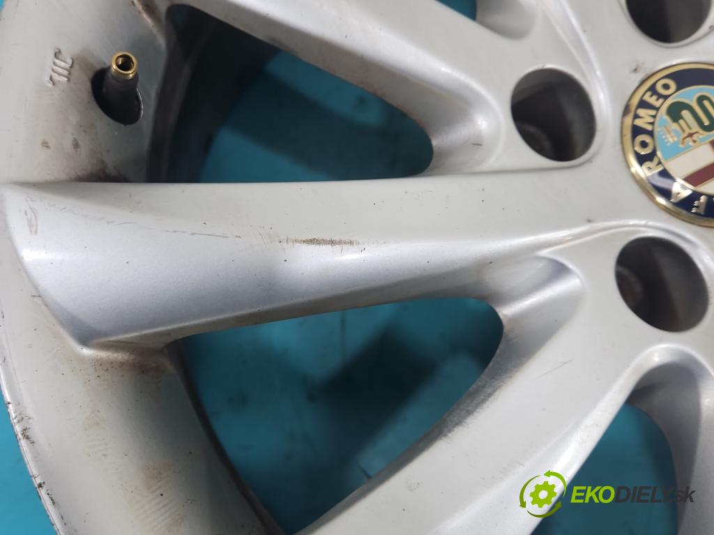 Alfa romeo Giulietta 1.4 T 170 HP manual 125 kW 1368 cm3 5- Disk hliník 17"