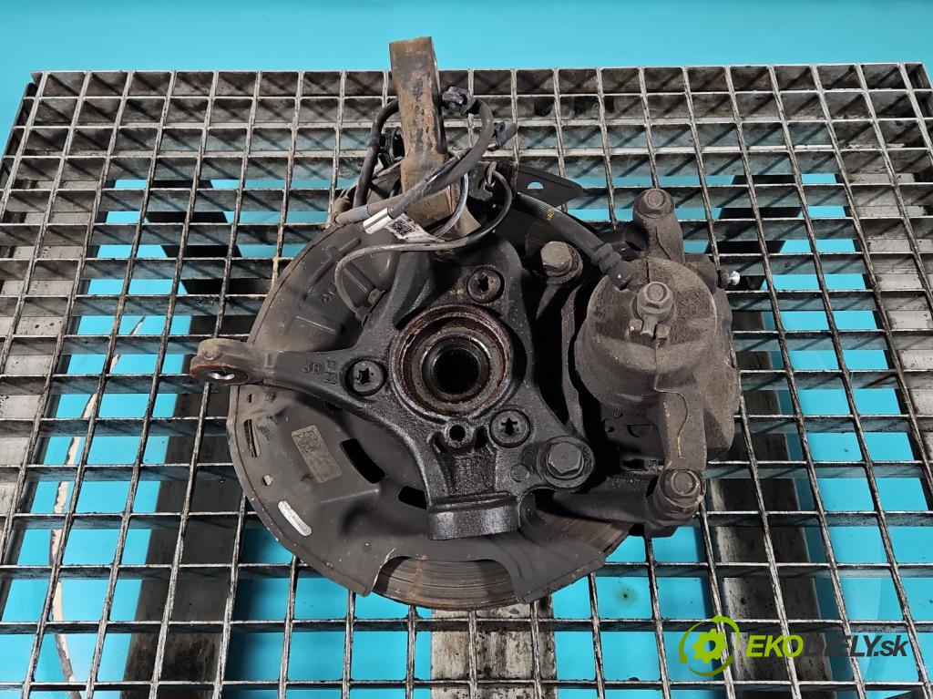 Hyundai I30 III 2016- 1.5 DPI 16V 110 hp manual 80.9 kW 1498 cm3 5- náboj levé  (Náboj kola)