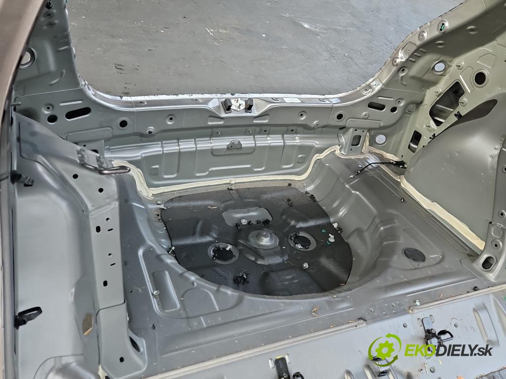 Hyundai I30 III 2016- 1.5 DPI 16V 110 HP manual 80.9 kW 1498 cm3 5- pas zadní: