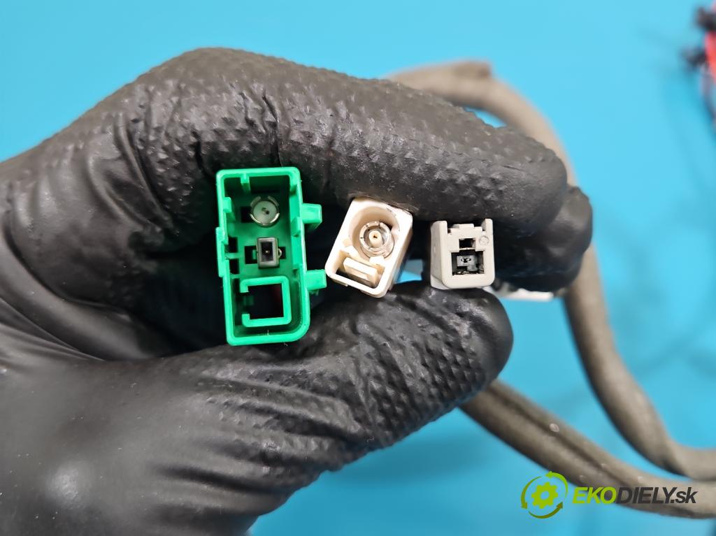 Hyundai I30 III 2016- 1.5 DPI 16V 110 hp manual 80.9 kW 1498 cm3 5- Balíček: 96220-G4020