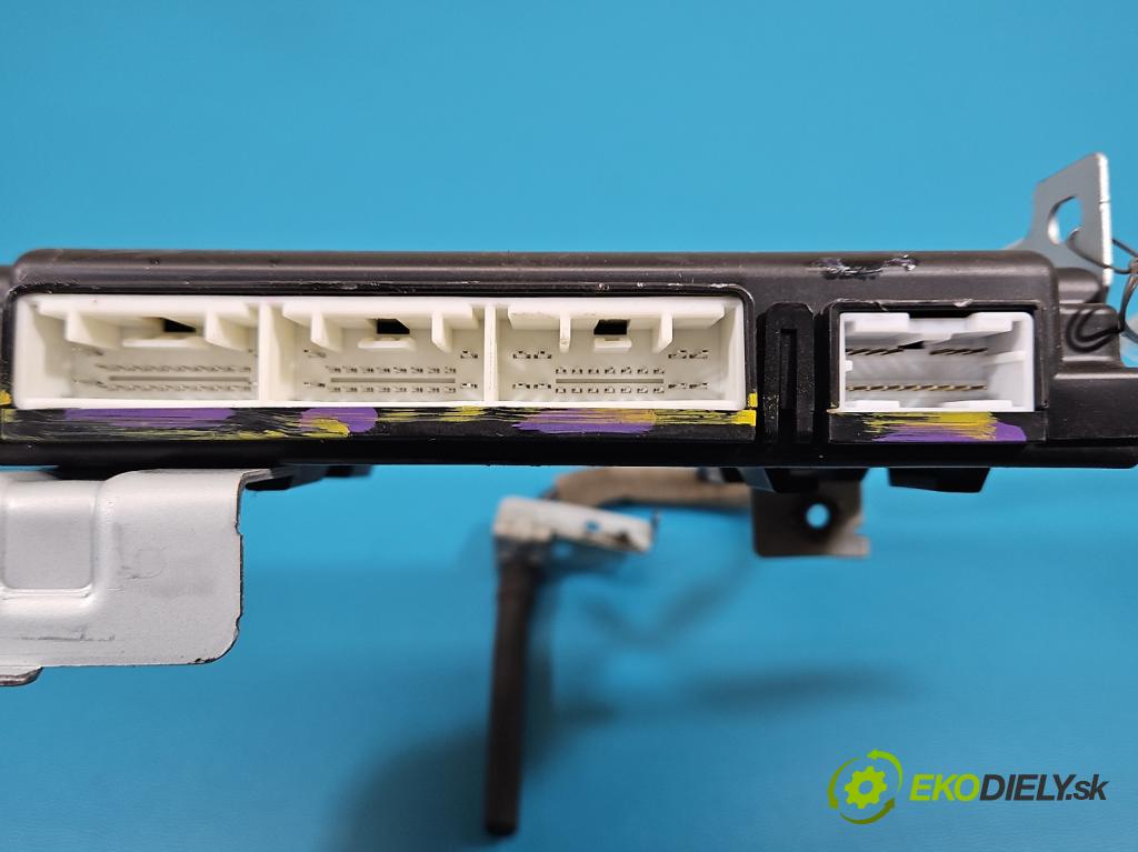 Hyundai I30 III 2016- 1.5 DPI 16V 110 HP manual 80.9 kW 1498 cm3 5- riadiaca jednotka komfortu 954A0-G4025