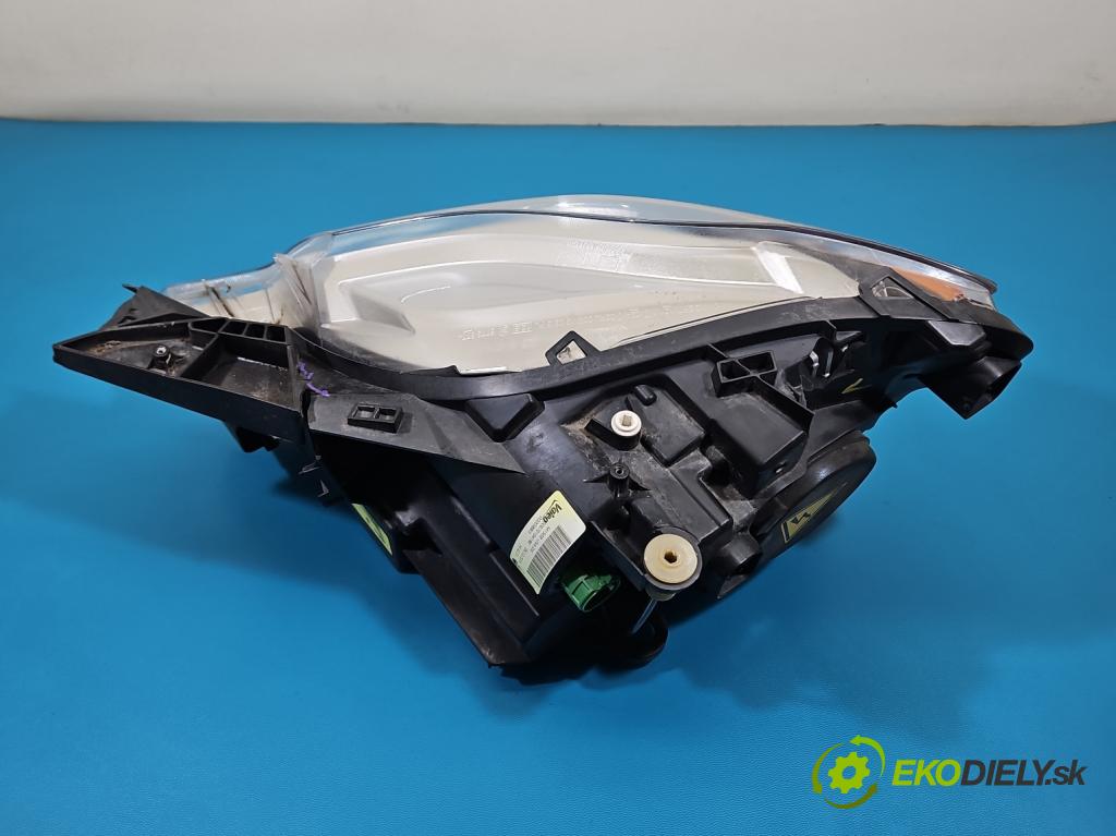 Maserati Quattroporte VI 13- 3.0 V6 automatic 301 kW 2979 cm3 4- Reflektor: pravý 00670104198 (Svetlo predné pravé)