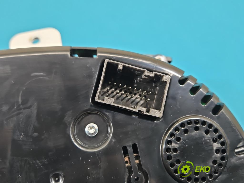 Maserati Quattroporte VI 13- 3.0 V6 automatic 301 kW 2979 cm3 4- prístrojovka/ budíky 670100133 (Prístrojová doska)