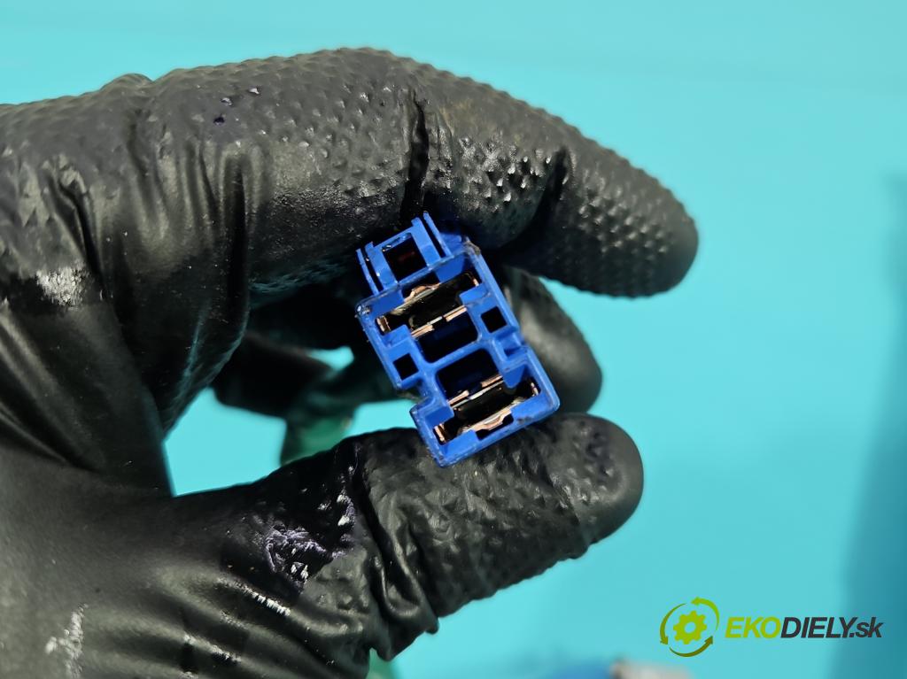 Renault Twingo II 2007-2014 1.5 dci 64 hp manual 47 kW 1461 cm3 3- čerpadlo posilovač 6900001629 (Servočerpadlo)