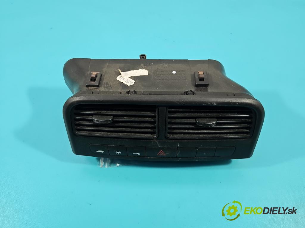 Fiat Punto Grande 1.4 8v 77 HP manual 57 kW 1368 cm3 5- Mřížka: kúrenia stredová 735386328 (Mriežka kúrenia (fukár))