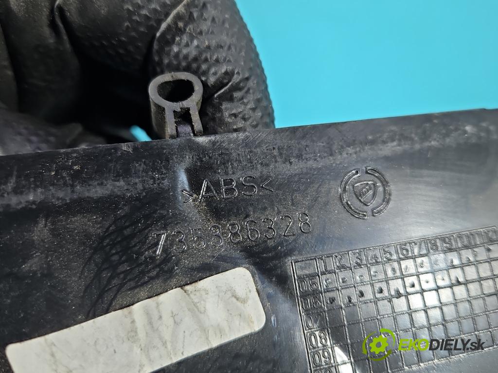 Fiat Punto Grande 1.4 8v 77 HP manual 57 kW 1368 cm3 5- Mřížka: kúrenia stredová 735386328 (Mriežka kúrenia (fukár))