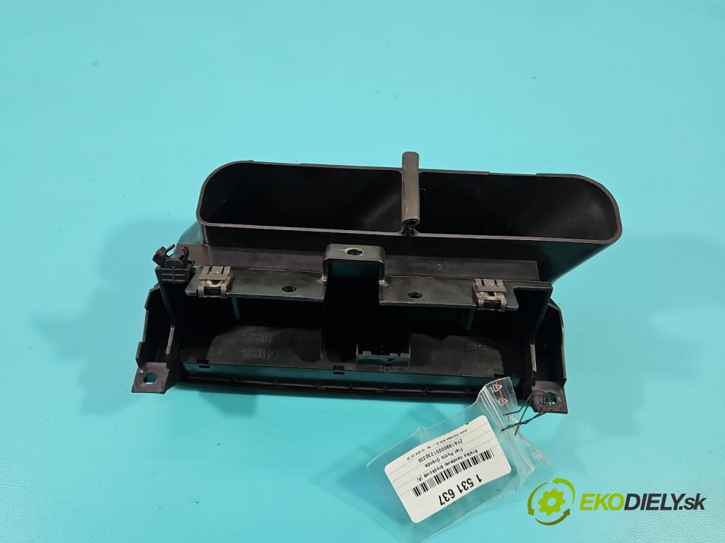 Fiat Punto Grande 1.4 8v 77 HP manual 57 kW 1368 cm3 5- Mřížka: kúrenia stredová 735386328 (Mriežka kúrenia (fukár))