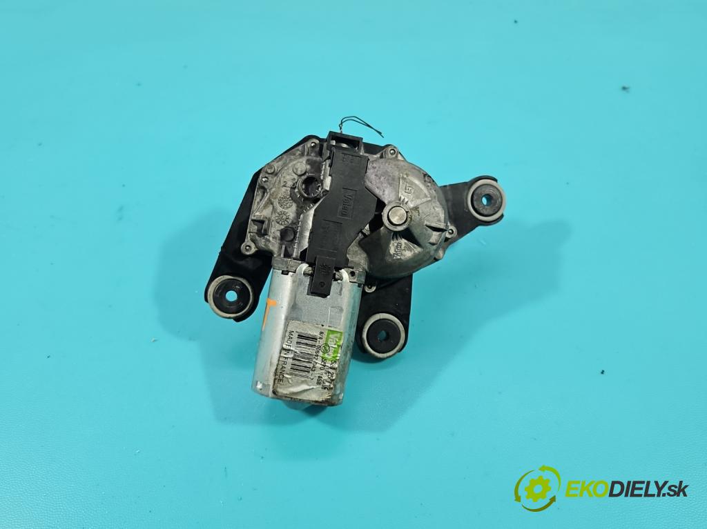 Fiat Punto Grande 1.4 8v 77 HP manual 57 kW 1368 cm3 5- motor stieračov zadné 53025712