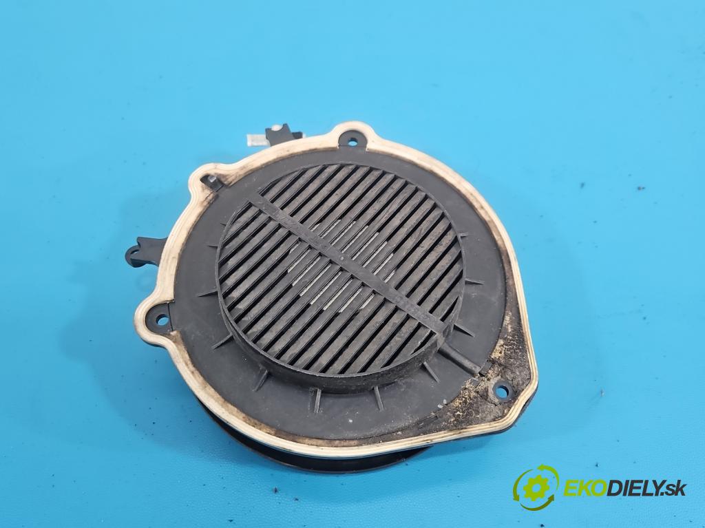 Audi A4 B6 2000-2004 1.9 tdi 131 HP manual 96 kW 1896 cm3 5- reproduktory komplet 8E9035223