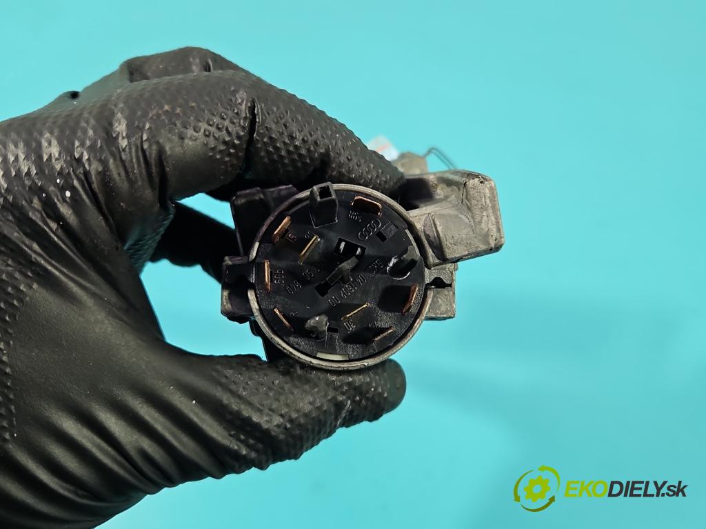 Audi A4 B6 2000-2004 1.9 tdi 131 HP manual 96 kW 1896 cm3 5- Spínačka  (Spínacia skrinka)